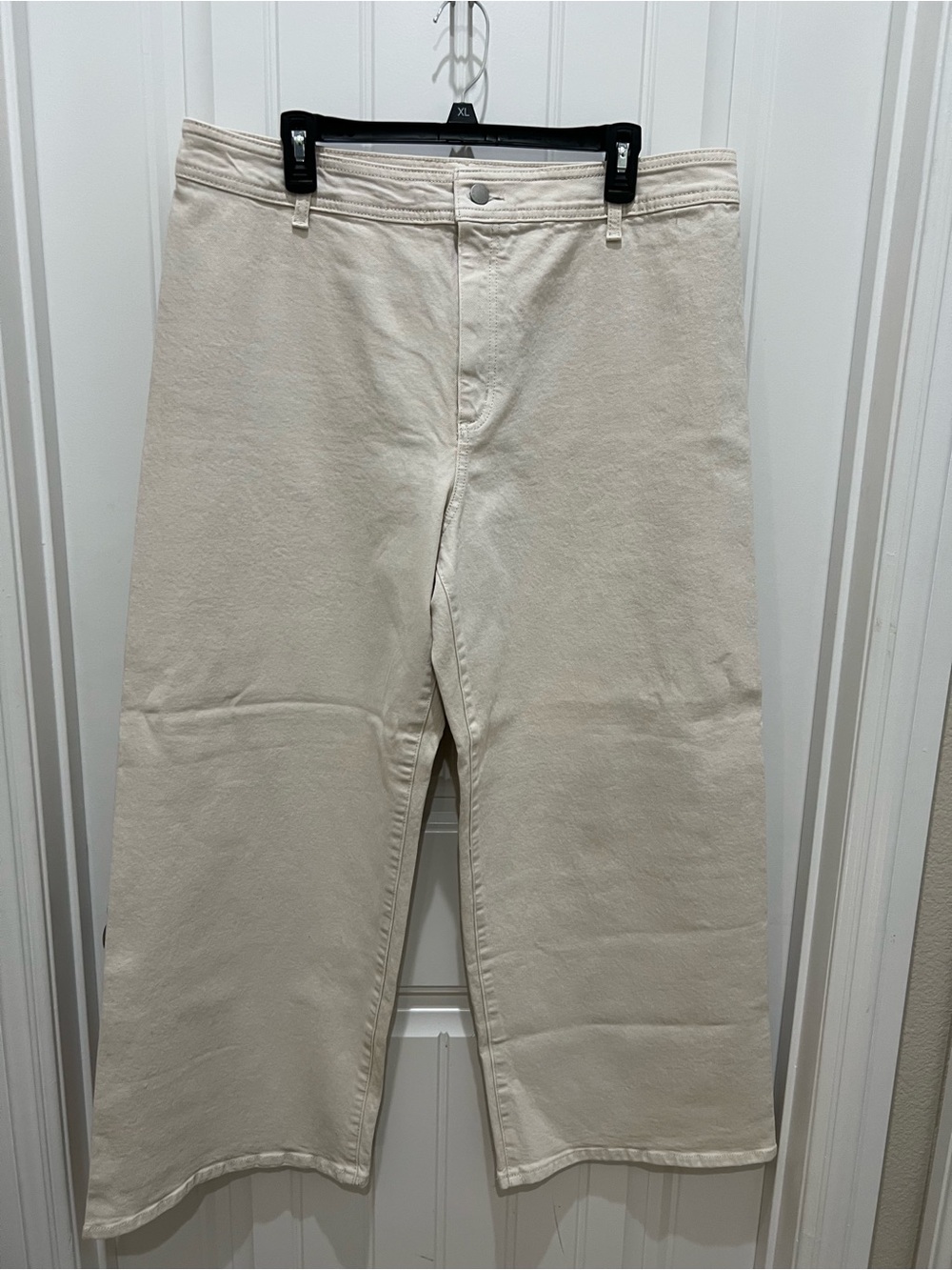 Universal Thread Cream Wide Leg Jeans